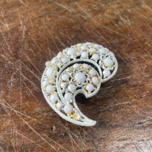 B0088 V.A.E. (Veritable Antique Elements) Broche art decó