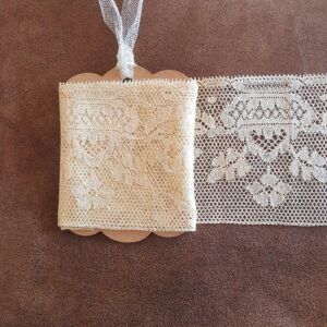PAM0025 V.A.E. (Veritable Antique Elements) Puntillas Antiguas (Aguja a mano) Siglos XIX y XX