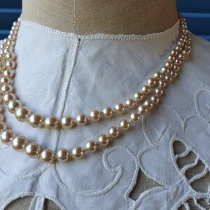 CPF0010 V.A.E. (Veritable Antique Elements) Collar de Perlas de Fantasía Vintage