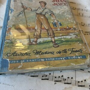 LBR0011 V.A.E. (Veritable Antique Elements) Novela de 1960 "Aventuras de Juan José"