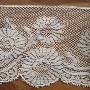 PAM0067 - V.A.E. (Veritable Antique Elements) Puntilla Antigua hecha a maquina - Siglos XIX y XX