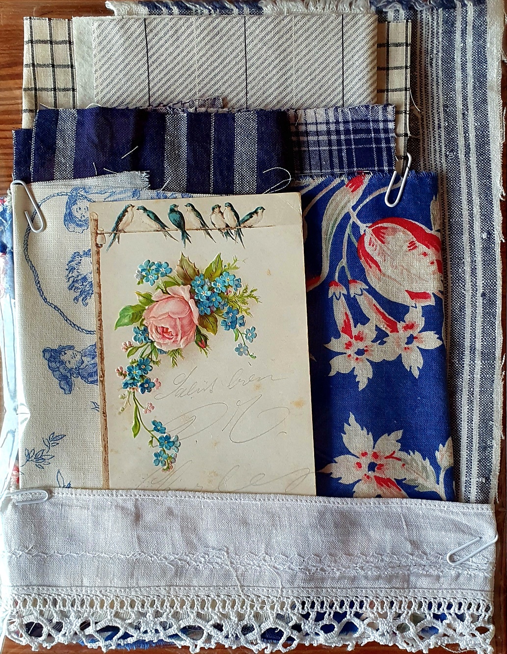KTA0011 V.A.E. (Veritable Antique Elements) Kit azul de tejidos Siglos XIX y XX